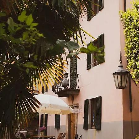 Il Villino Oda ve Kahvaltı Lucca